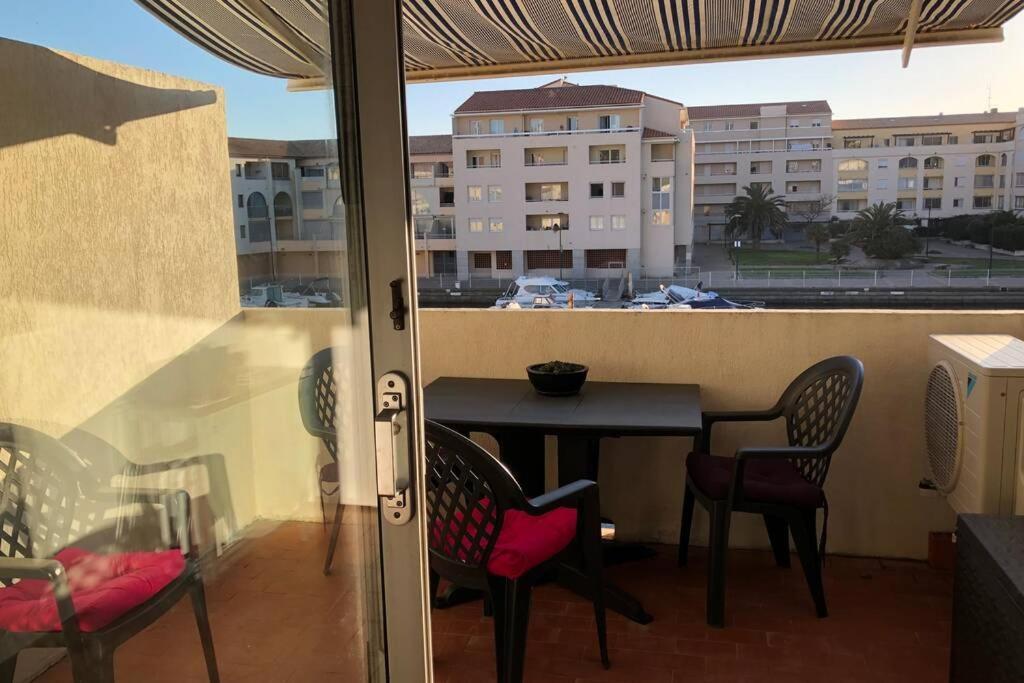 3 étoiles Studio 4 couchages résidence port cros à Sète Exterior foto